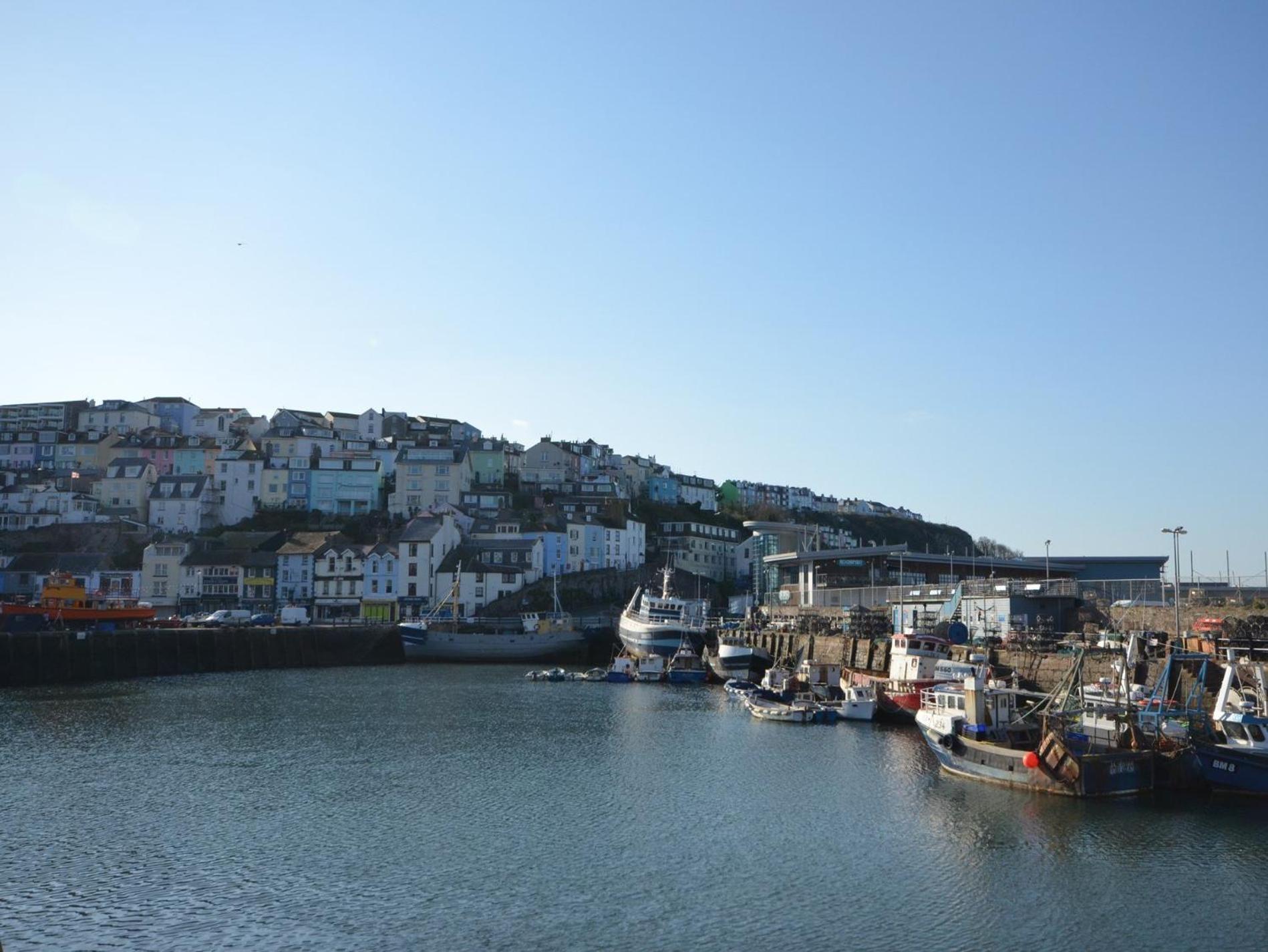 3 Bed In Brixham Bx078 Apartment Exterior photo